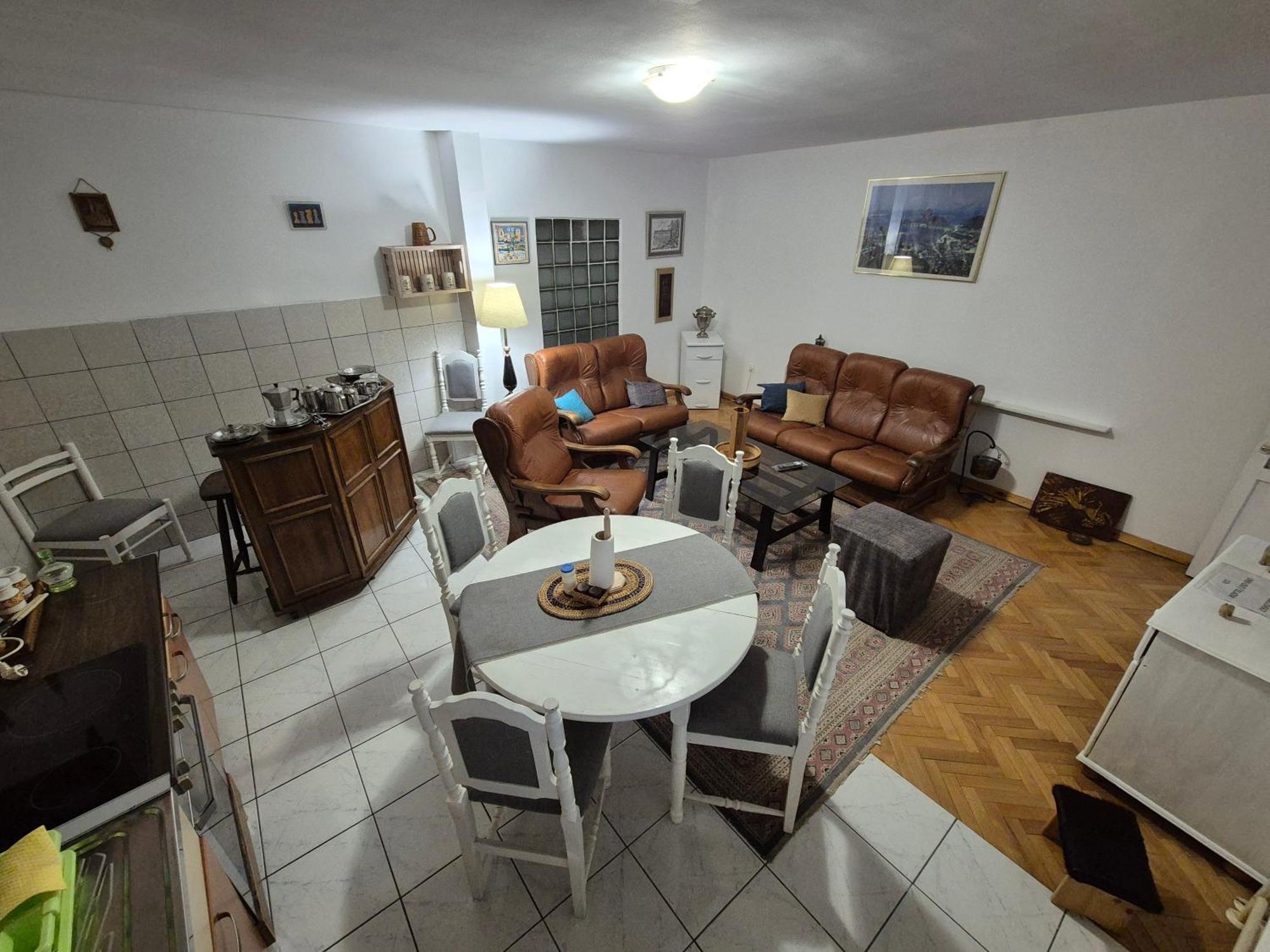 Prenociste Chardak Hotel Тузла Екстериор снимка